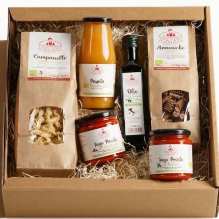 Italienische Pasta-Geschenkset mit Sugo Pronto, Passata, Olivenöl, Pasta und Lasagne.