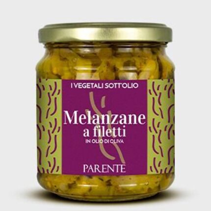 Eingelegte Melanzane in Filetti, italienisches Antipasto mit Olivenöl, vegan und biologisch hergestellt.