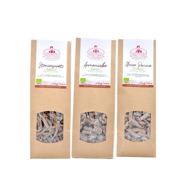 Bunte italienische Pasta in Pappverpackung, handgemacht und bio.